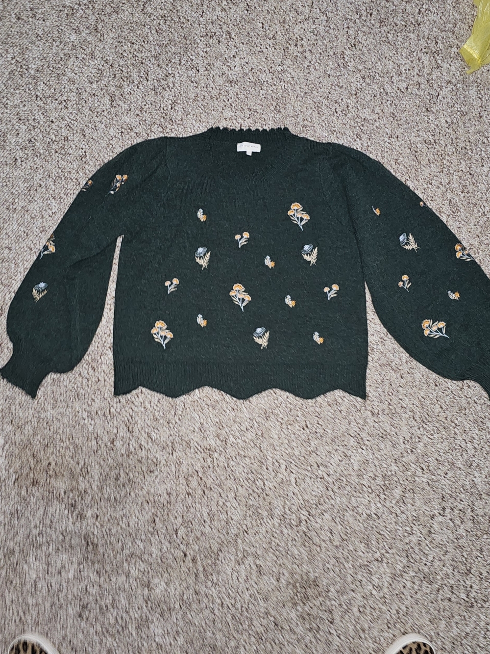 Entro Scalloped Puff Sleeve Embroiderd Cottagecore Floral Sweater Sz Med